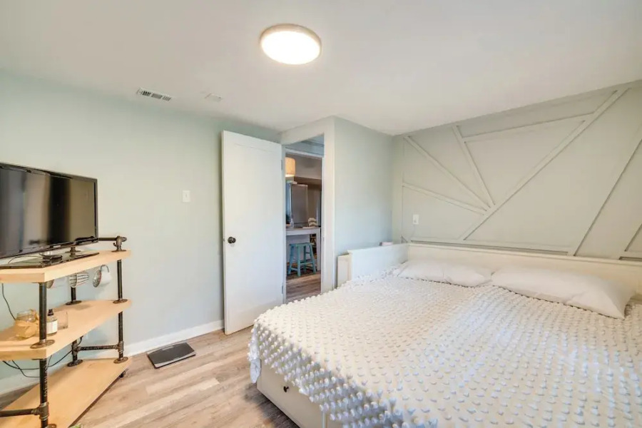 Walk to River & Shops: Downtown Dunnellon Escape