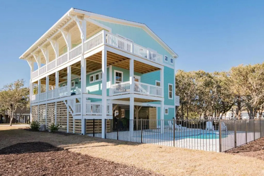 Oki Dokey by Oak Island Accommodations