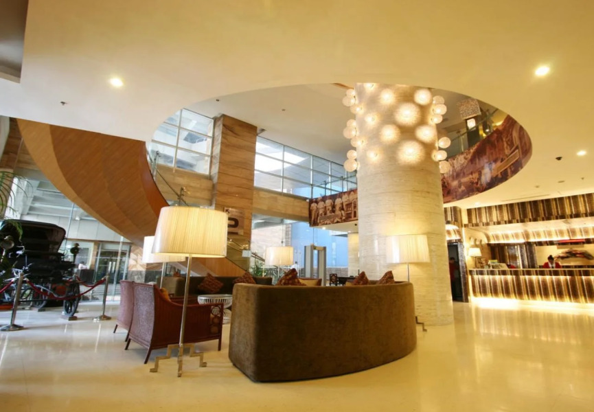 Crown Regency Hotel and Towers