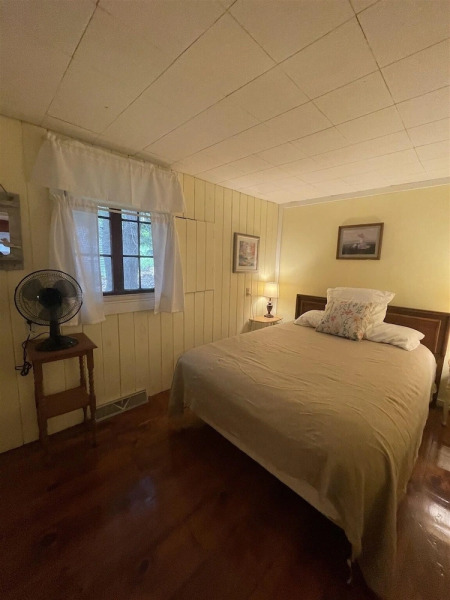 Little Sandy-limit 8 3 Bedroom Cottage by RedAwning