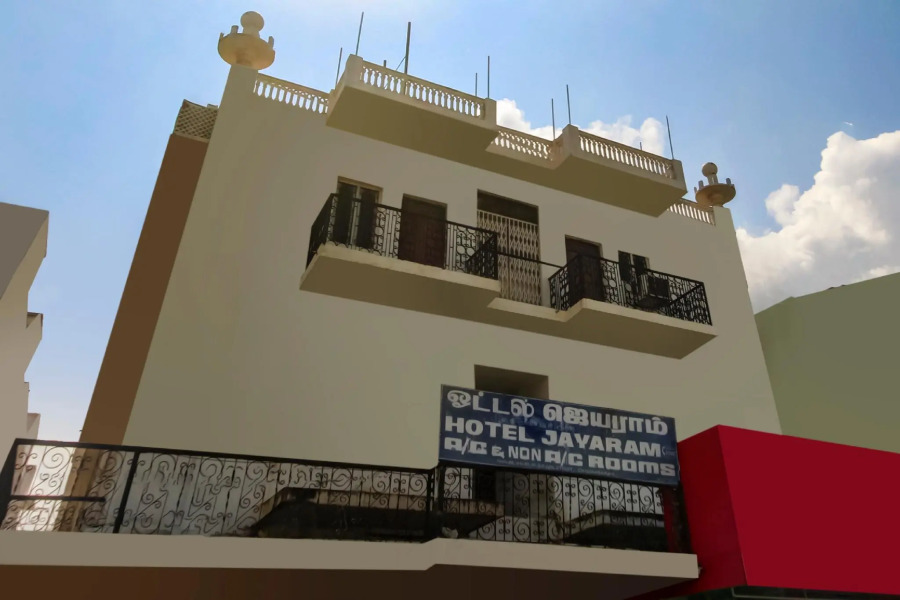 OYO 72859 Hotel Jayaram