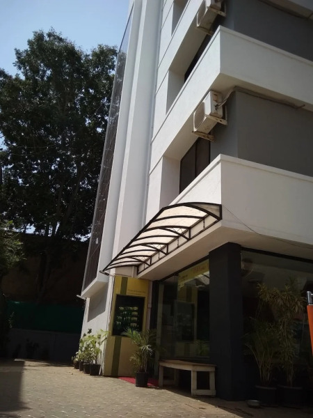 Radhika Inn (All Suite Hotel)