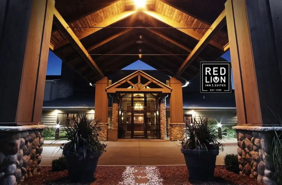 America Inn Lodge & Suites