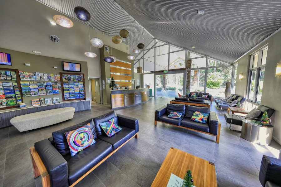 Paradise Palms Resort & Country Club