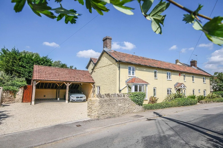 Charming 5-bed Cottage in Old Sodbury Bristol