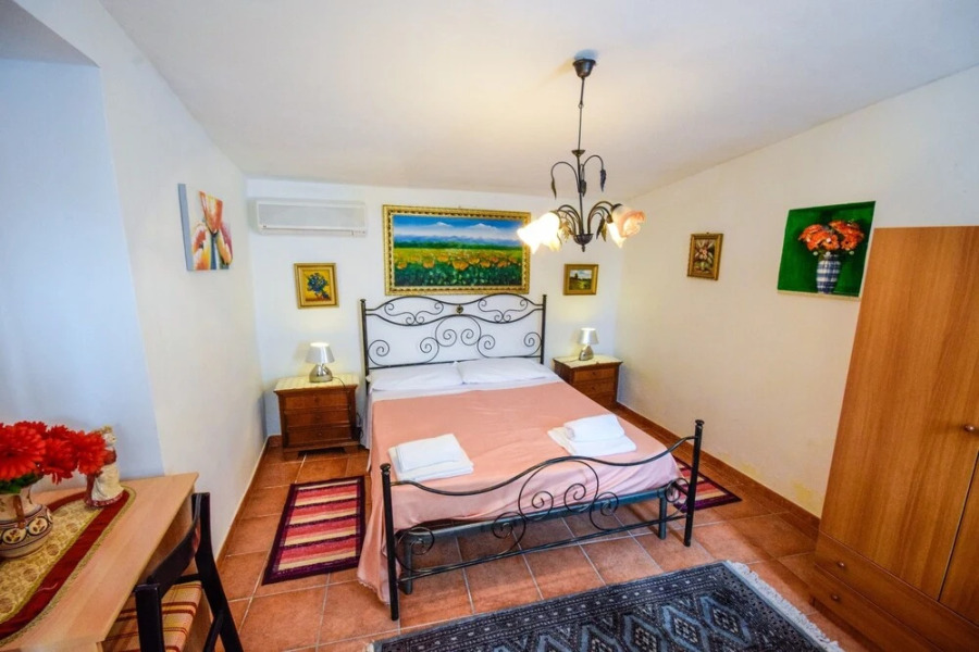 House With 2 Rooms in Enna, With Wonderful Lake View, Enclosed Garden