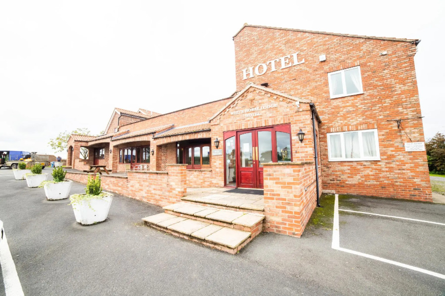OYO White Horse Lodge Hotel, East Thirsk