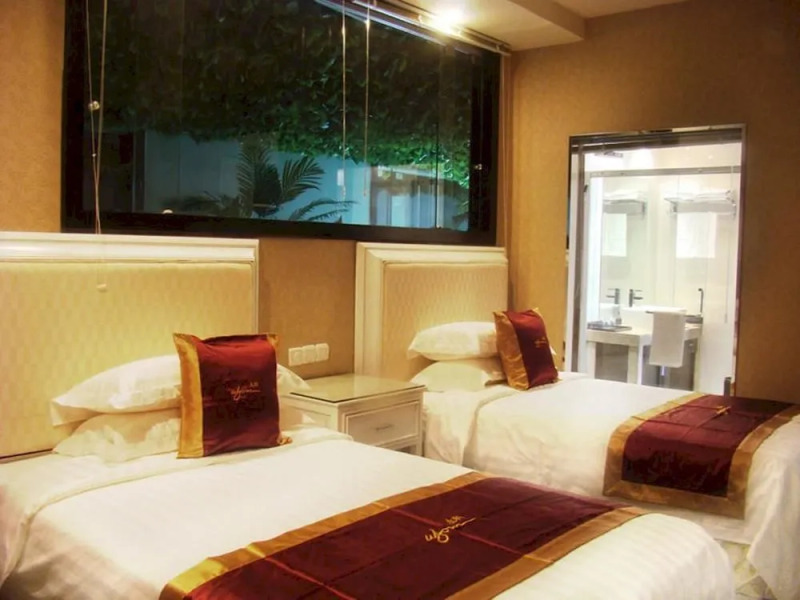 Yongli Holiday Hotel