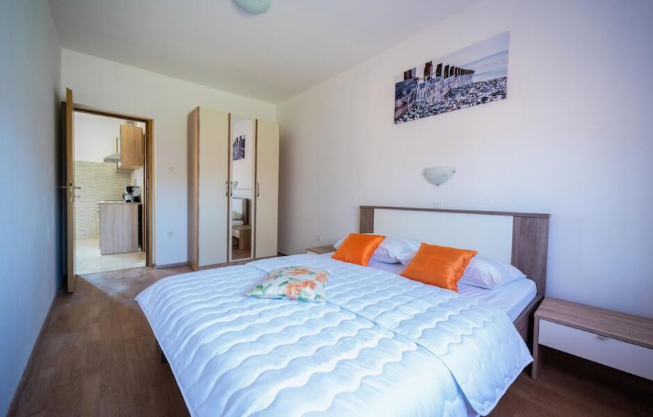 Nice Home in Krnica With Wifi and 2 Bedrooms