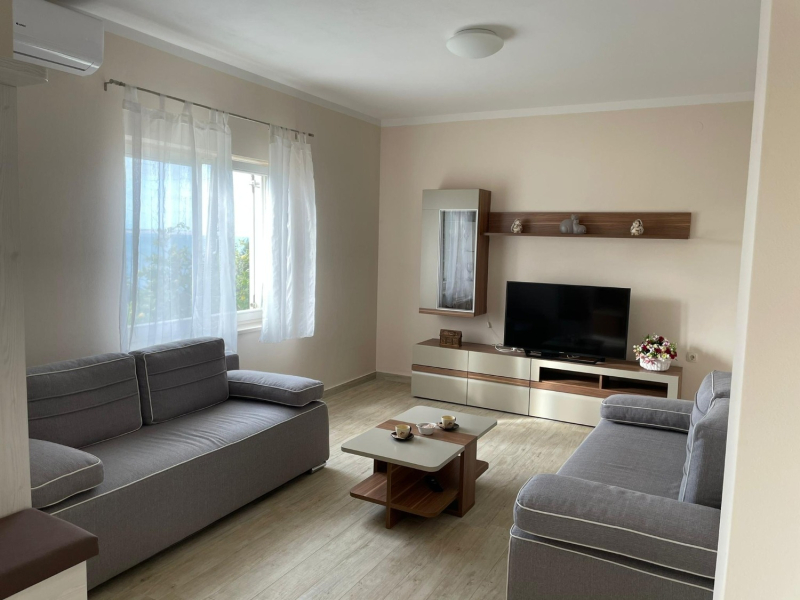 Apartment Ante - 200 m from beach: A2 Starigrad-Paklenica, Zadar riviera