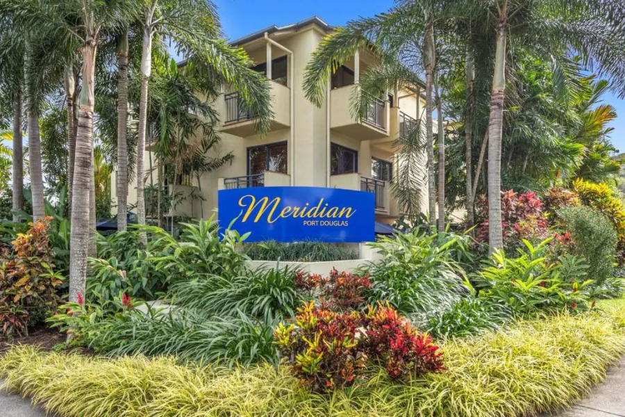 Meridian Port Douglas - Adults only