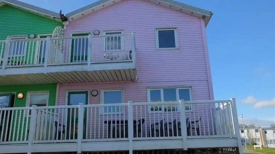 Freshwater Bay Hol Vge 14