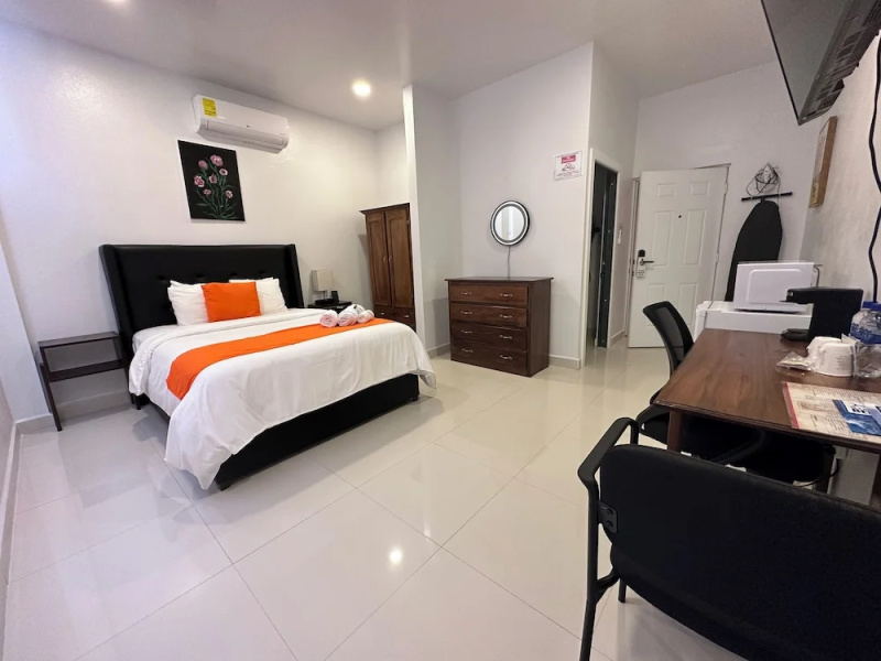 Jovilee Hotel