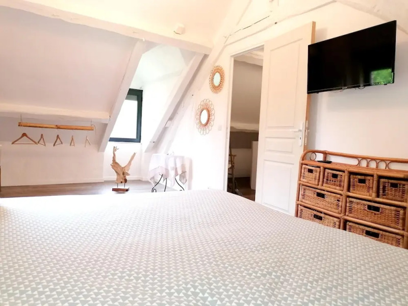 House With 2 Bedrooms in Sainte-geneviève-lès-gasny, With Enclosed Garden and Wifi