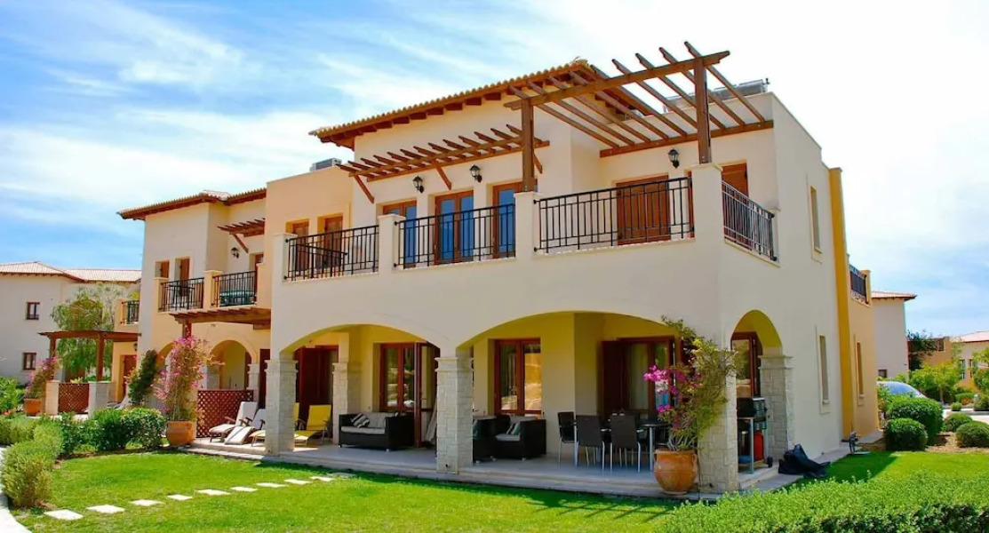 Fantastic 3 bedroom pool side ground floor apartment 'BE01'; communal pool and resort facilities, Theseus Village on Aphrodite Hills Resort