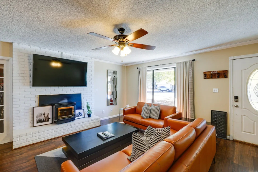 Flagstaff Home w/ Hot Tub, 4 Mi to Walnut Canyon!