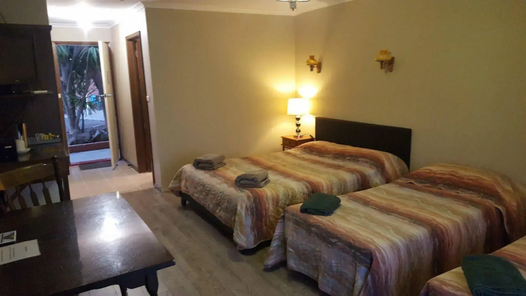 Cardigan Lodge Motel