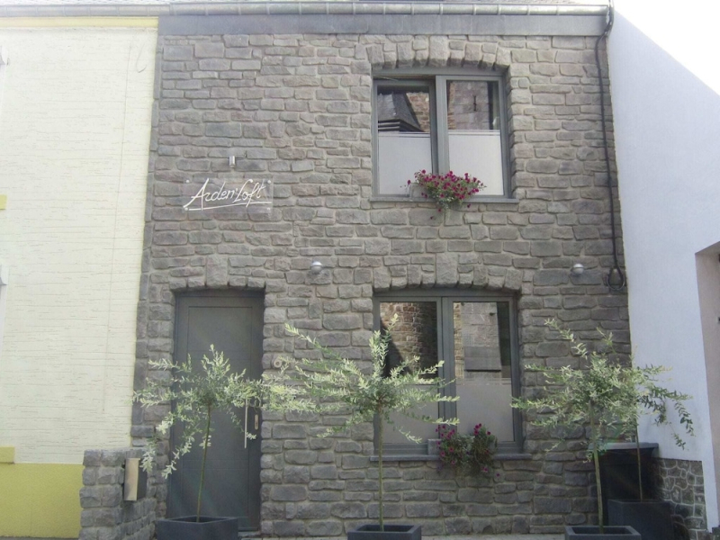 Pleasing Holiday Home in Awenne With Terrace