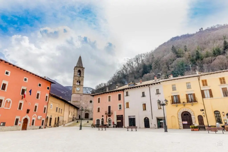 Il Dolce Rifugio. Piazza principale di Leonessa