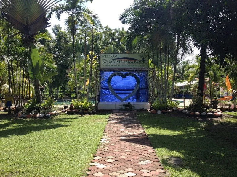 Aqua Vista Farm Resort