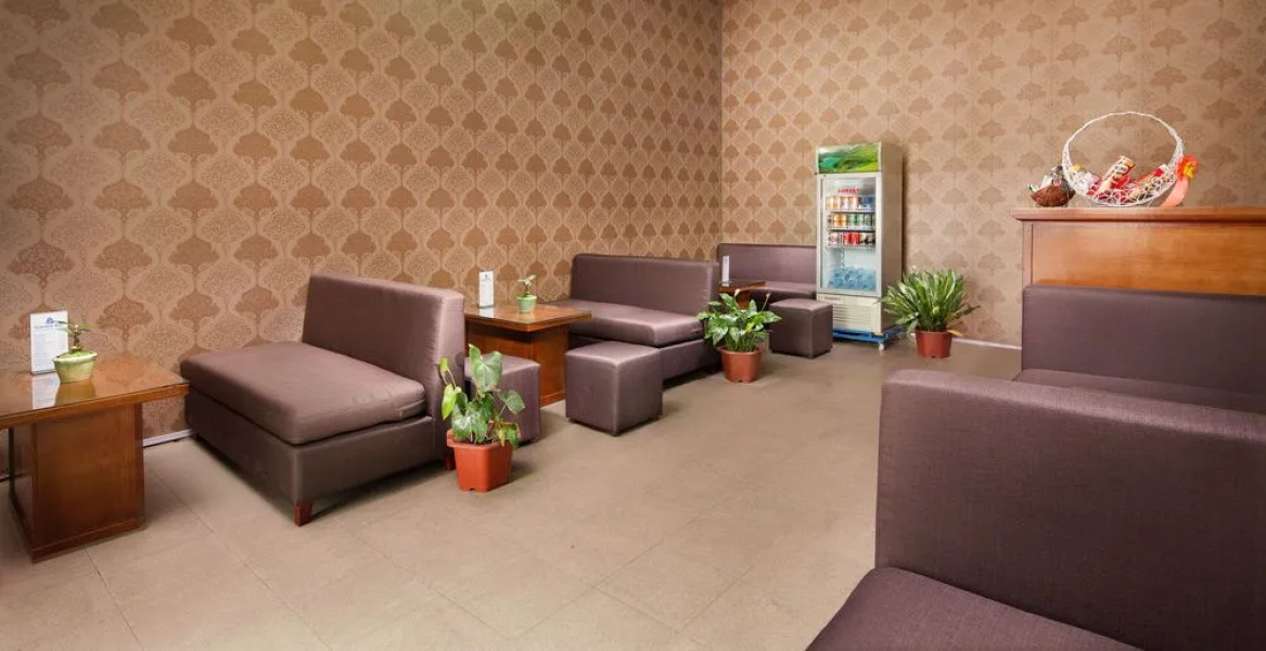 Garden Bay Luxury Cruise