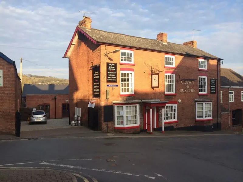 T A Cable T/A The Crown & Sceptre