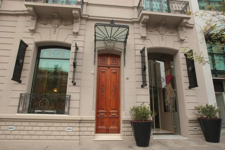 Yrigoyen 111 Hotel