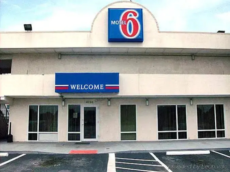 Motel 6 Cocoa, FL