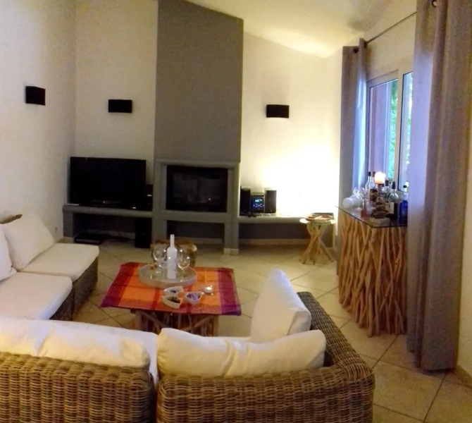 Villa With 4 Bedrooms in Sainte Lucie, Porto Vecchio, With Wonderful M