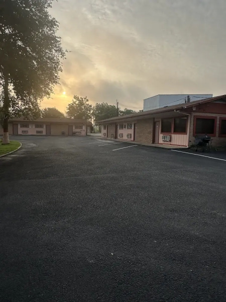 Wildflower Inn & RV Park