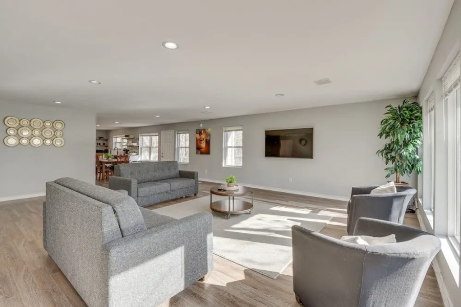 Modern Flower Mound Home < 2 Mi to River Walk