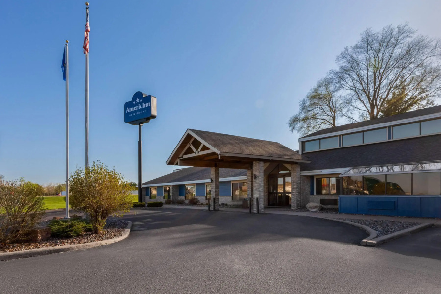 AmericInn by Wyndham Chippewa Falls