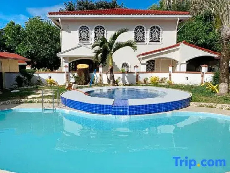 RedDoorz Carlton-Martin Hotel Masbate City