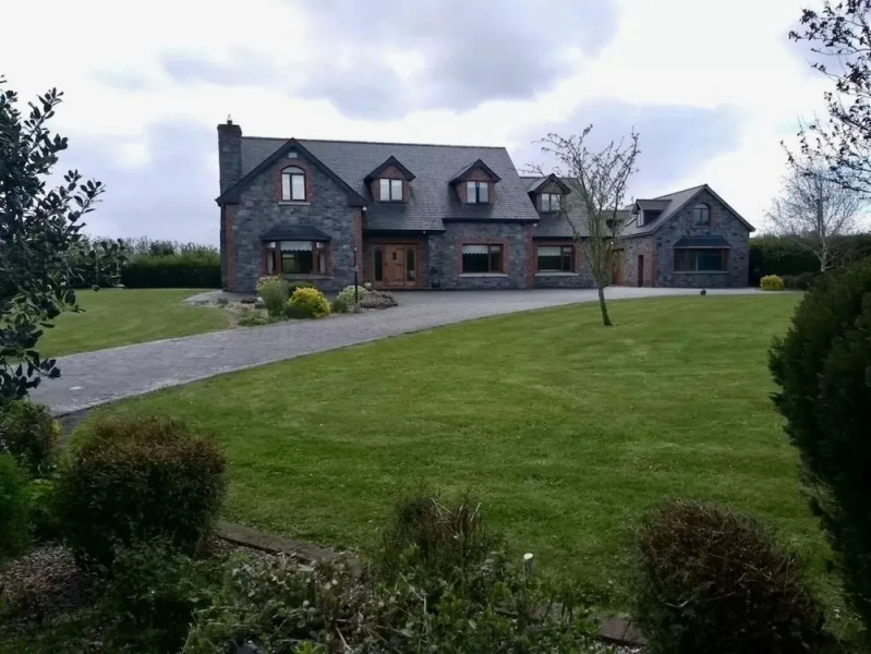 Carraig House, Cozy Countryside Apartment