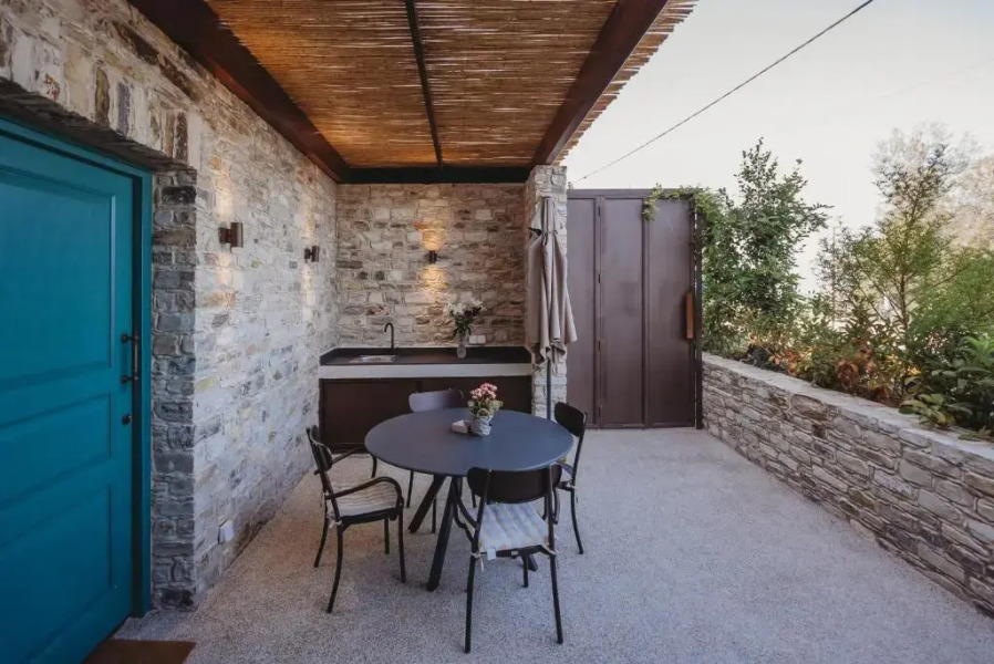 Lefkara Luxury Suites