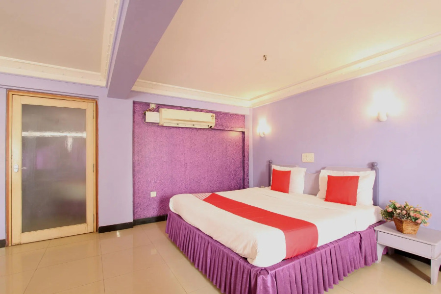 OYO 23182 Hotel Dhammanagi Comforts