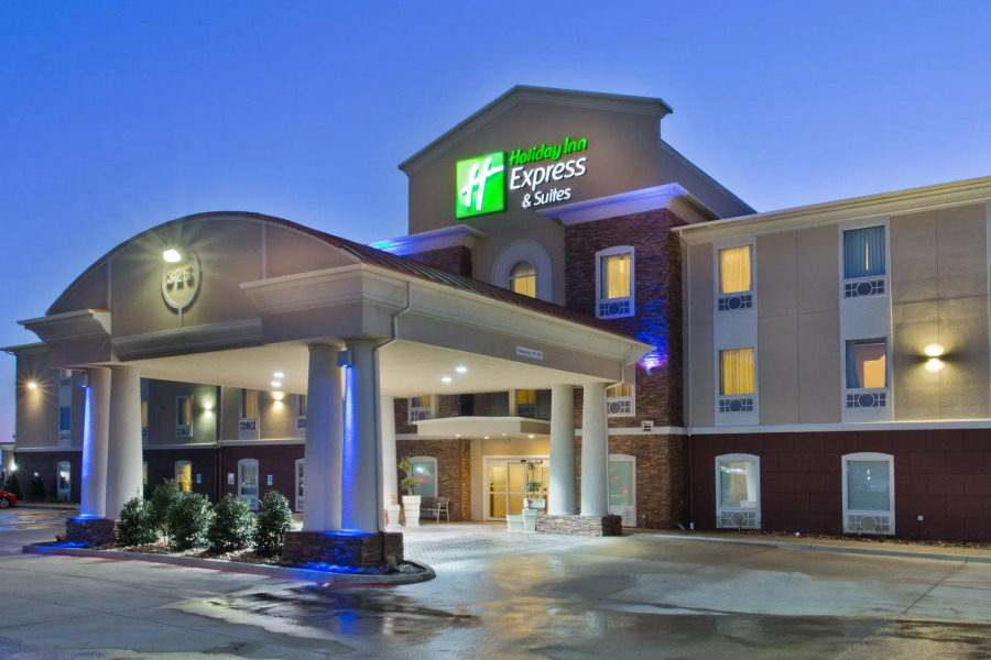 Holiday Inn Express Hotel & Suites Alvarado by IHG