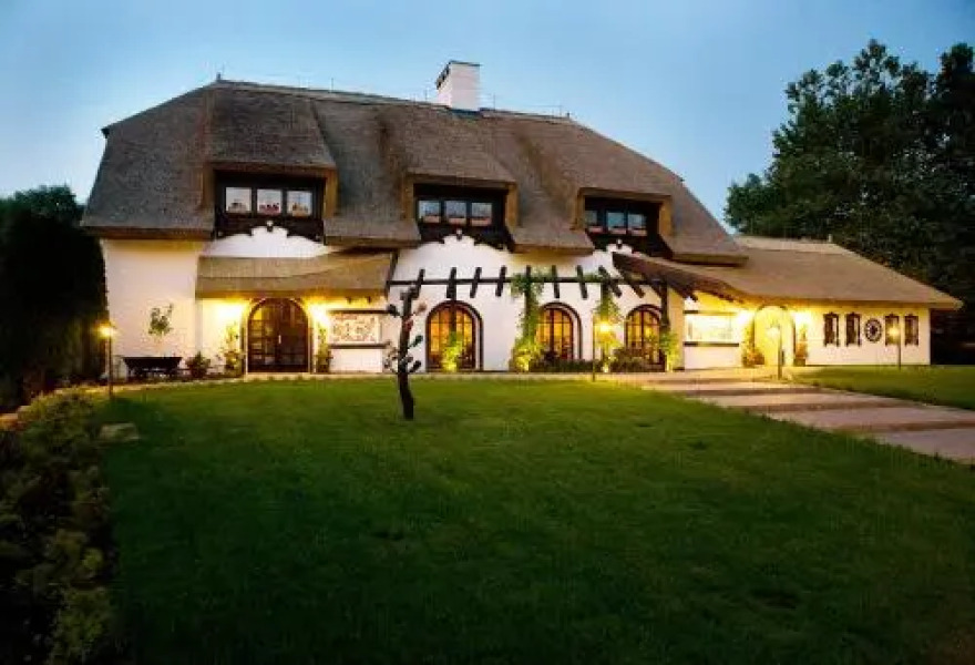 Sári Csárda Panzió