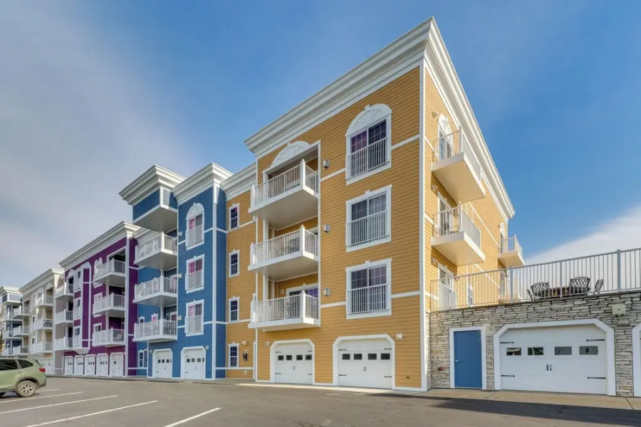 Idyllic New Buffalo Condo: Walk to Beach & Shops!