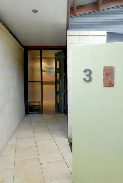 By The Beach Bed And Breakfast Holiday Apartments