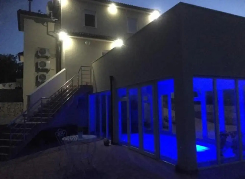 Villa With 4 Bedrooms in Klimno, With Wonderful sea View, Indoor Pool,