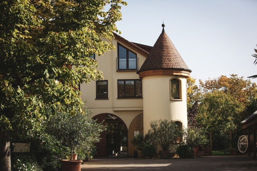 Weingut & Landhotel Lucashof