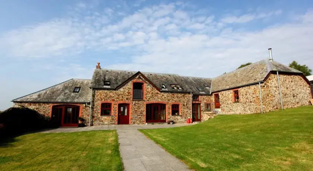 Lower Thurlibeer Holiday Home