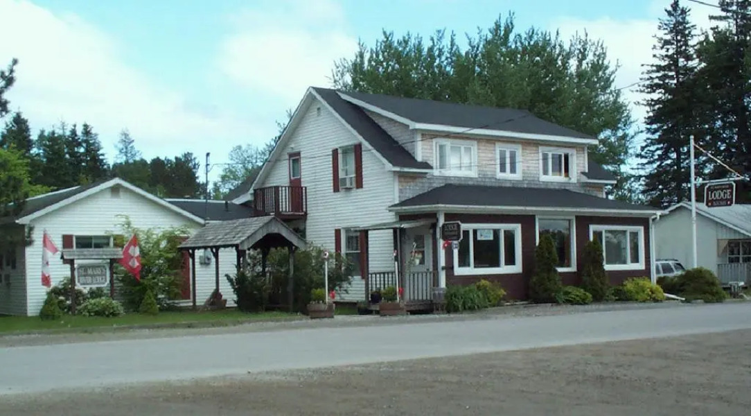 St. Mary's River Lodge