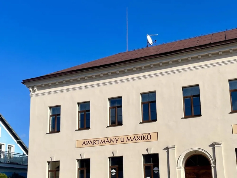 Spacious Holiday Home With Barbecue