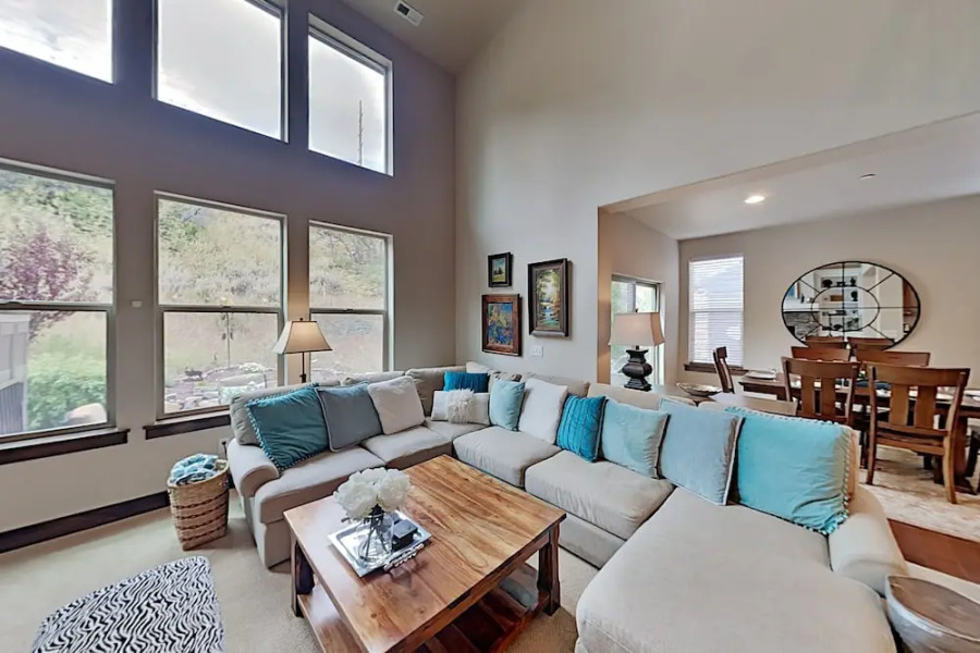 999wabig 4 Bedroom Home