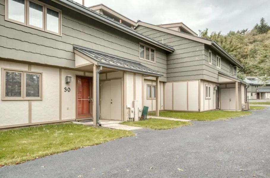 Alpine Meadows 30 3 Bedroom Townhouse by Redawning