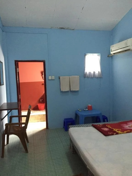 Shwe Daung Thiri Motel - Burmese Only