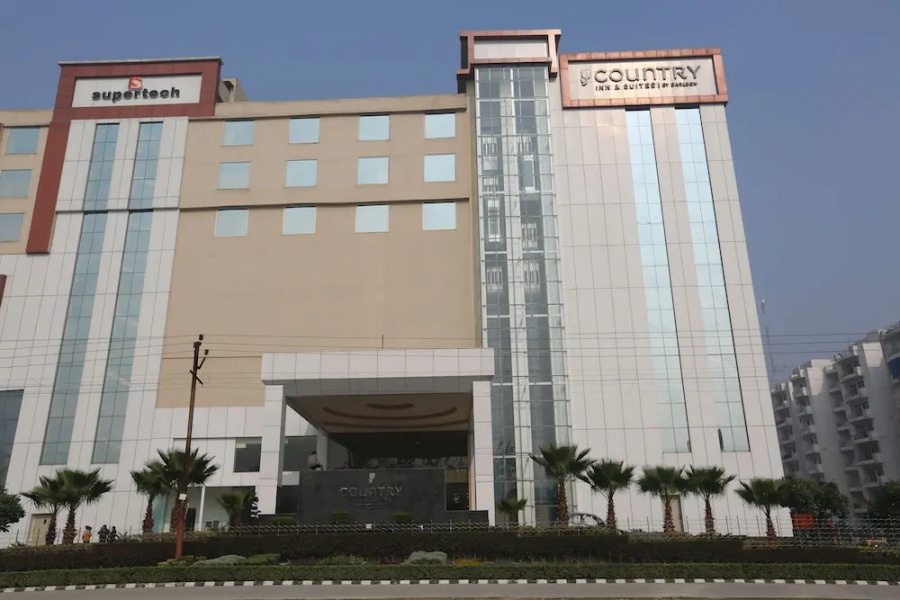 Country Inn and Suites By Carlson Meerut