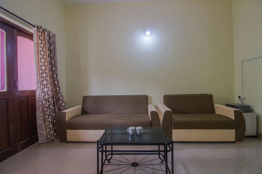 OYO 16808 Home Spacious 2BHK Near Mall De Goa